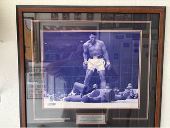 Beautiful Muhammad Ali frame