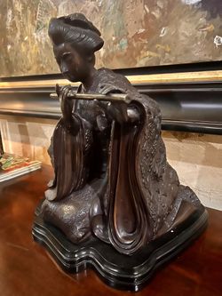 Gorgeous Geisha Playing Flute Sculpture 