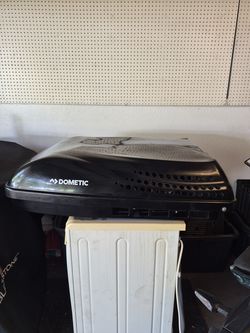 Dometic Penguin RV A/C