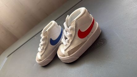 Toddler’s Nike