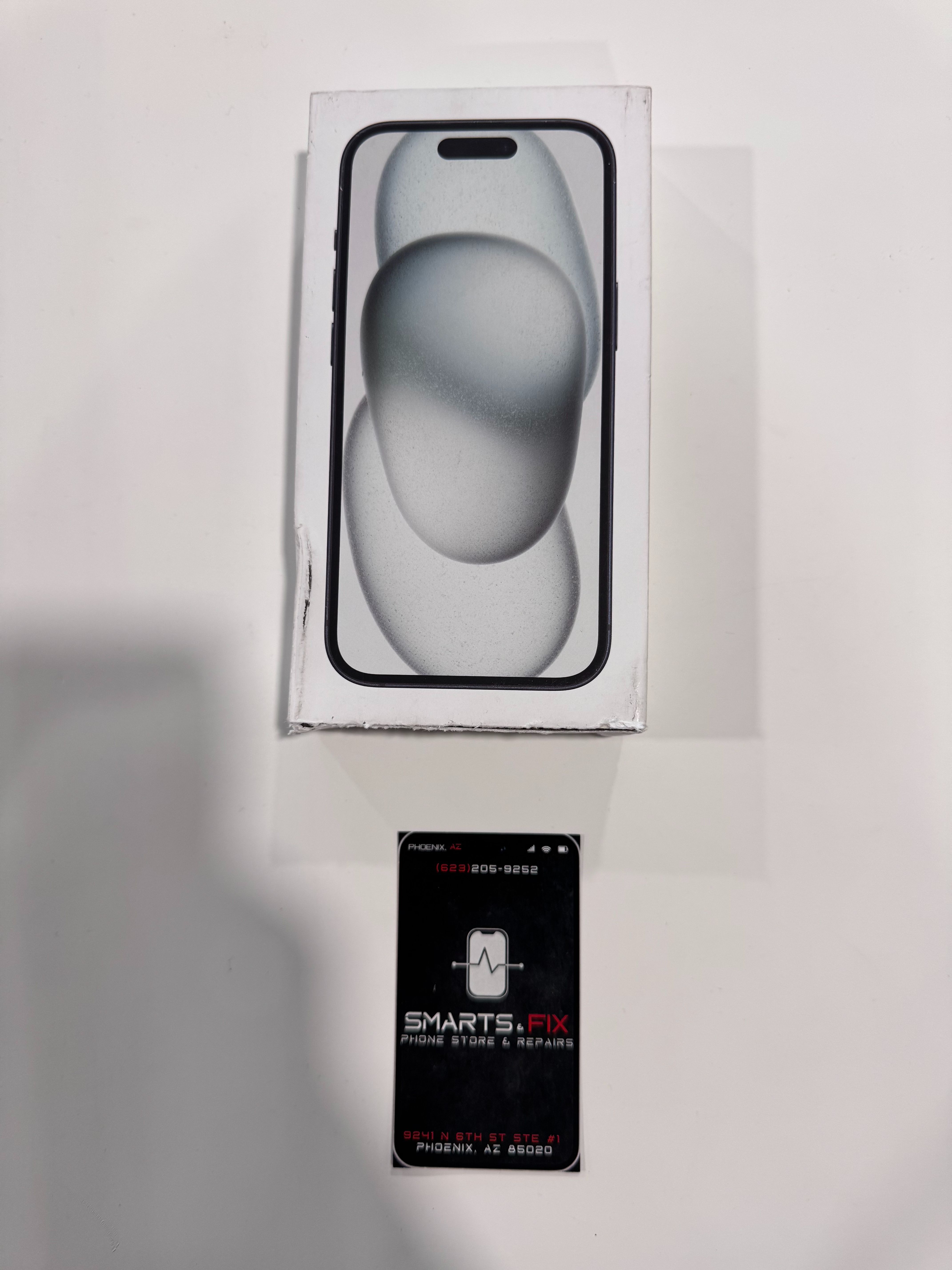 Brand New Apple iPhone 15 128 GB - Black (Unlocked) + Warranty