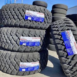 35x12.50R17 Atlander Mud Terrain Set of brand new tires installed and balanced, set de llantas nuevas instaladas y balanceadas 