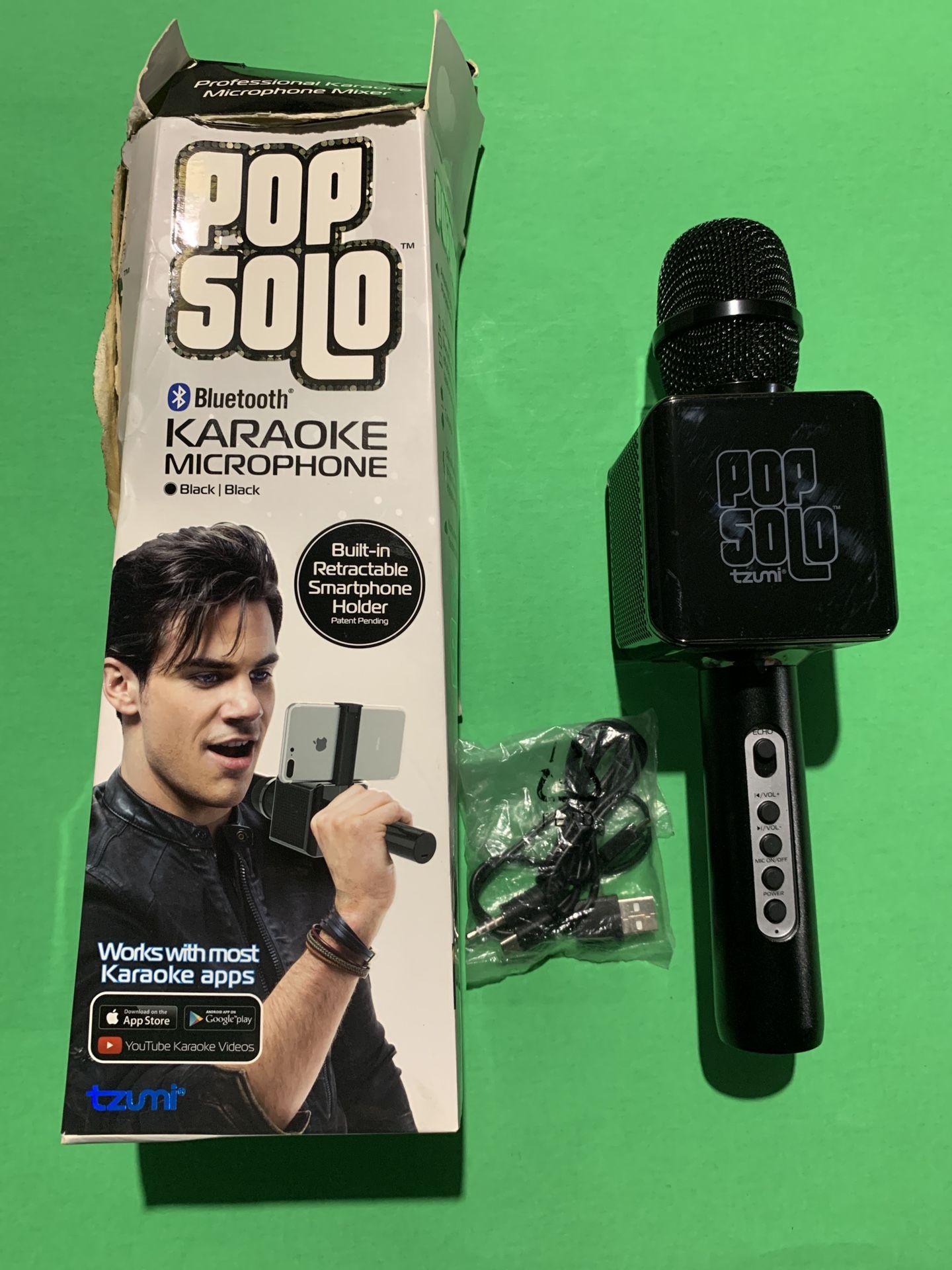 Pop Solo Bluetooth Karaoke Microphone
