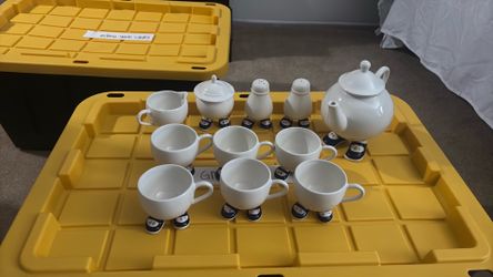 Complete set Carlton ware