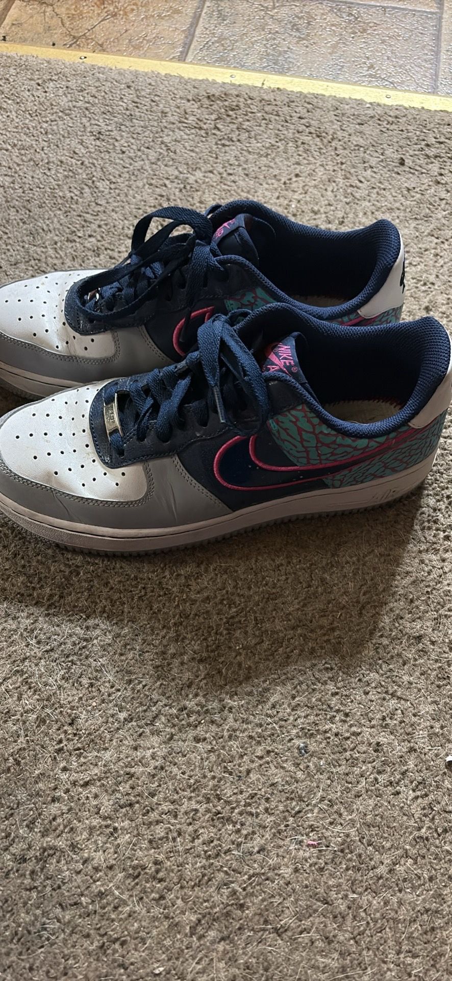 Nike Airforce Ones model 488298-417 size 9.5 Used women’s shoes