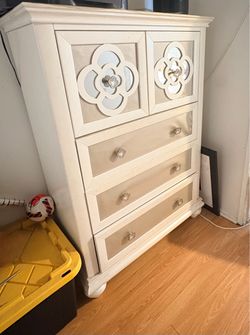 White Wood Tall Dresser with Mirror Panels