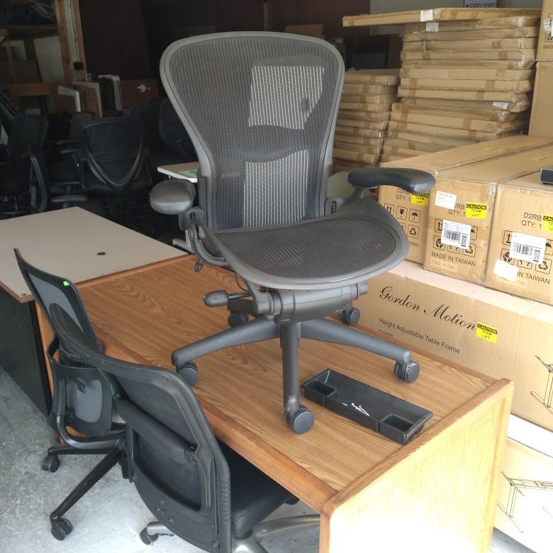 Herman Miller Aeron Chair