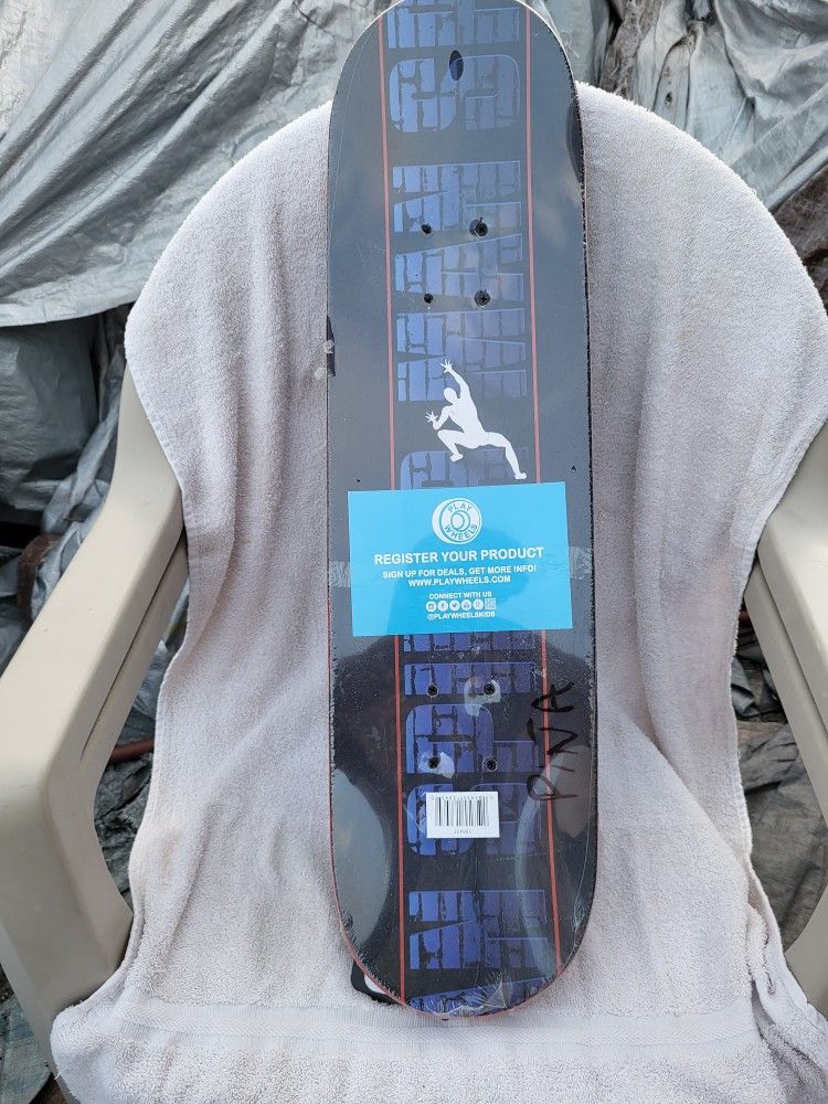 MARVEL SPIDERMAN SKATEBOARD