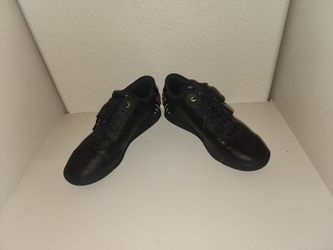 Used Women's Black Reebok Classic Size 9.5