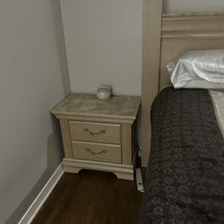 2 Nightstands Dresser And Queen Bed frame 