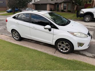 2013 Ford Fiesta Titanium