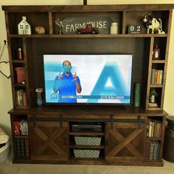 Wall Unit / Entertainment Center 