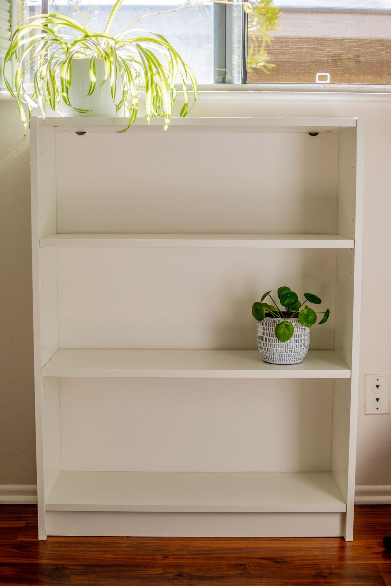 White Shelf
