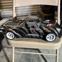Rc 10 Team Asscociated Hoonitruck