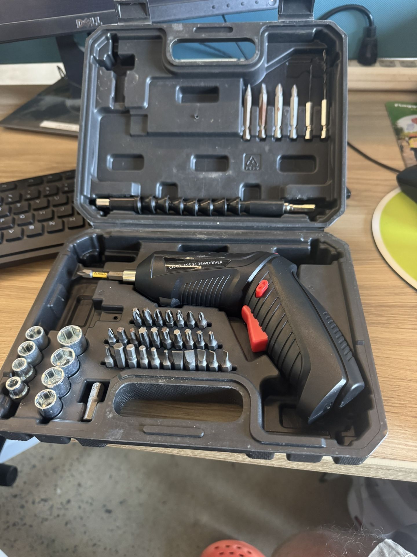 Cordless Electric Screw Driver With Sockets