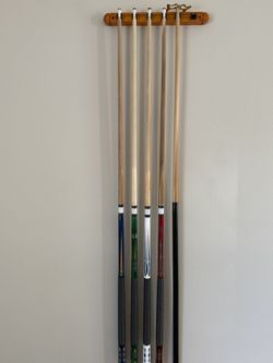 Full Sized Pool Table Priced to Move