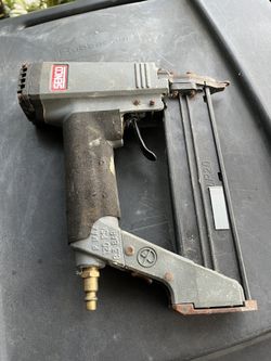 Senco Brad Nailer Gun