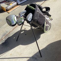 Children golf club set very good condition