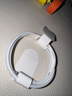 Apple USB-C to Lightning Cable (2 m)