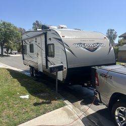 2018 Forest River Wildwood toy hauler