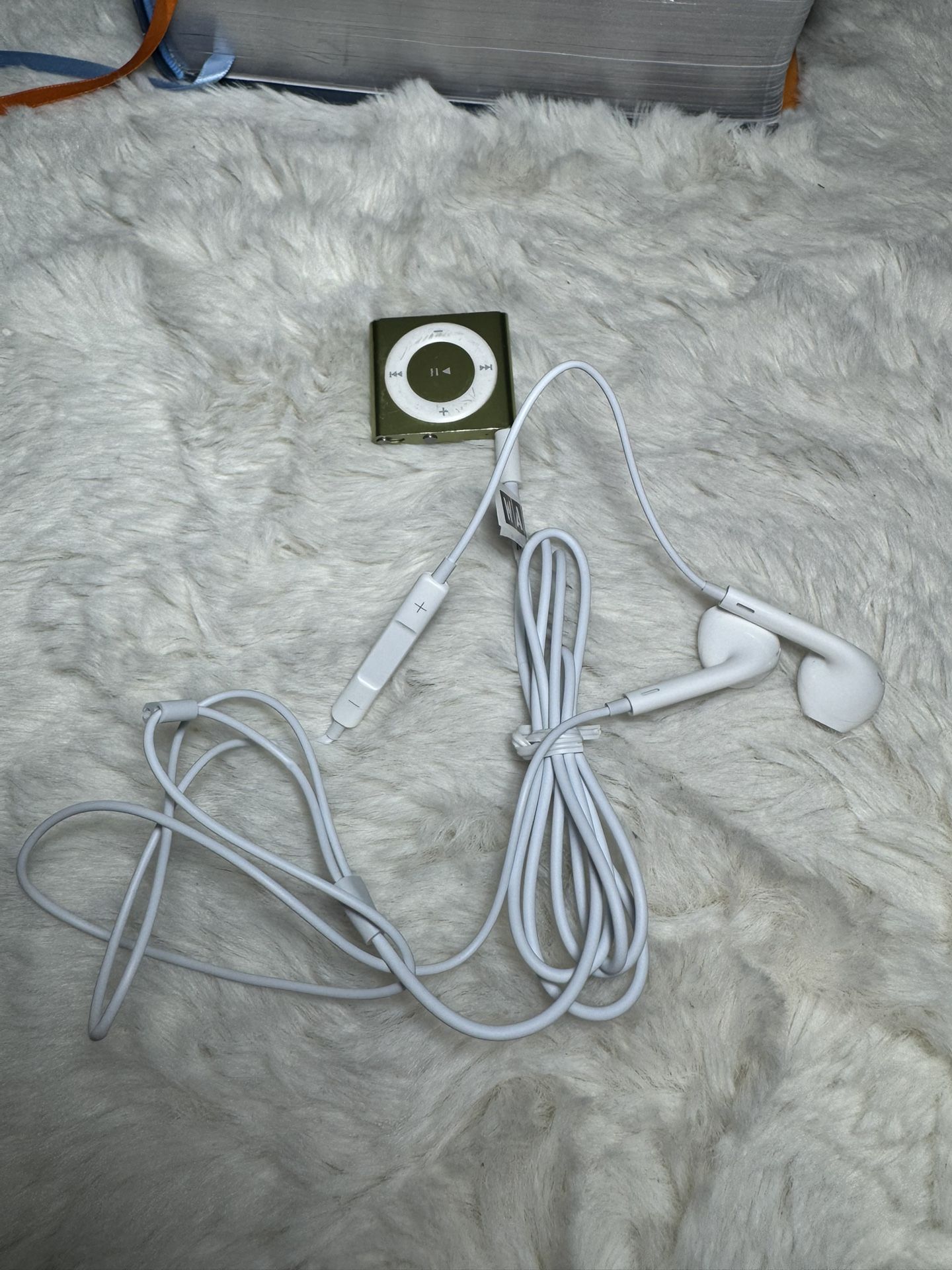 Ipod Shuffle 4th Generation Green (read)