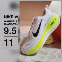 Nike Vomero Plus Wide Size 9.5 