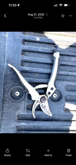 Cliper. For. gardener.   and good condition