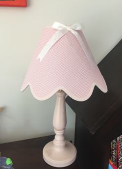 Set of 2 matching pink lamps