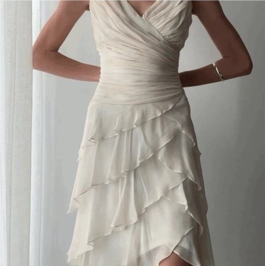 Elegant Cream Sleeveless Dress