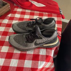 Nike Epic React Cookies And Cream Flynits Normal Wear But Still Good Condition 