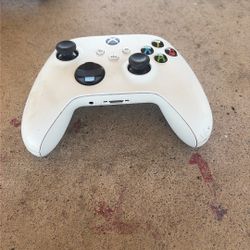 3 + Battery 60 Dollars All Or 30 A PieceXbox One Controllers, Wireless