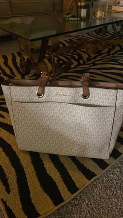 Micheal Kors Large Jet Set Travel Commuter Tote