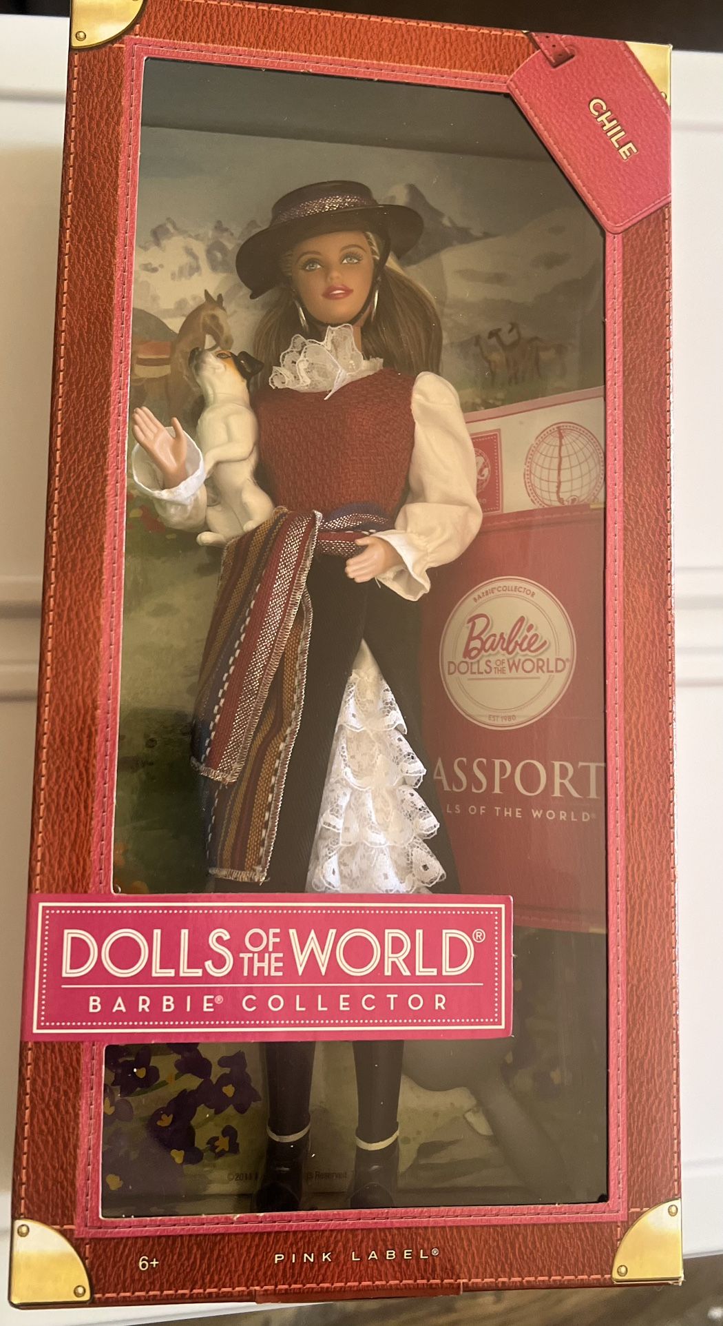 Barbie Dolls of the World Chile NEW DOTW 2011 NFRB Mint