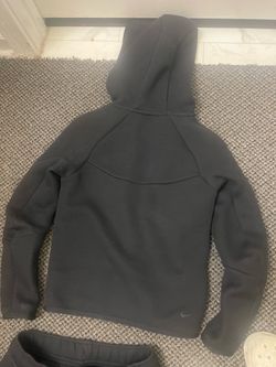 Nike tech full set size small kids