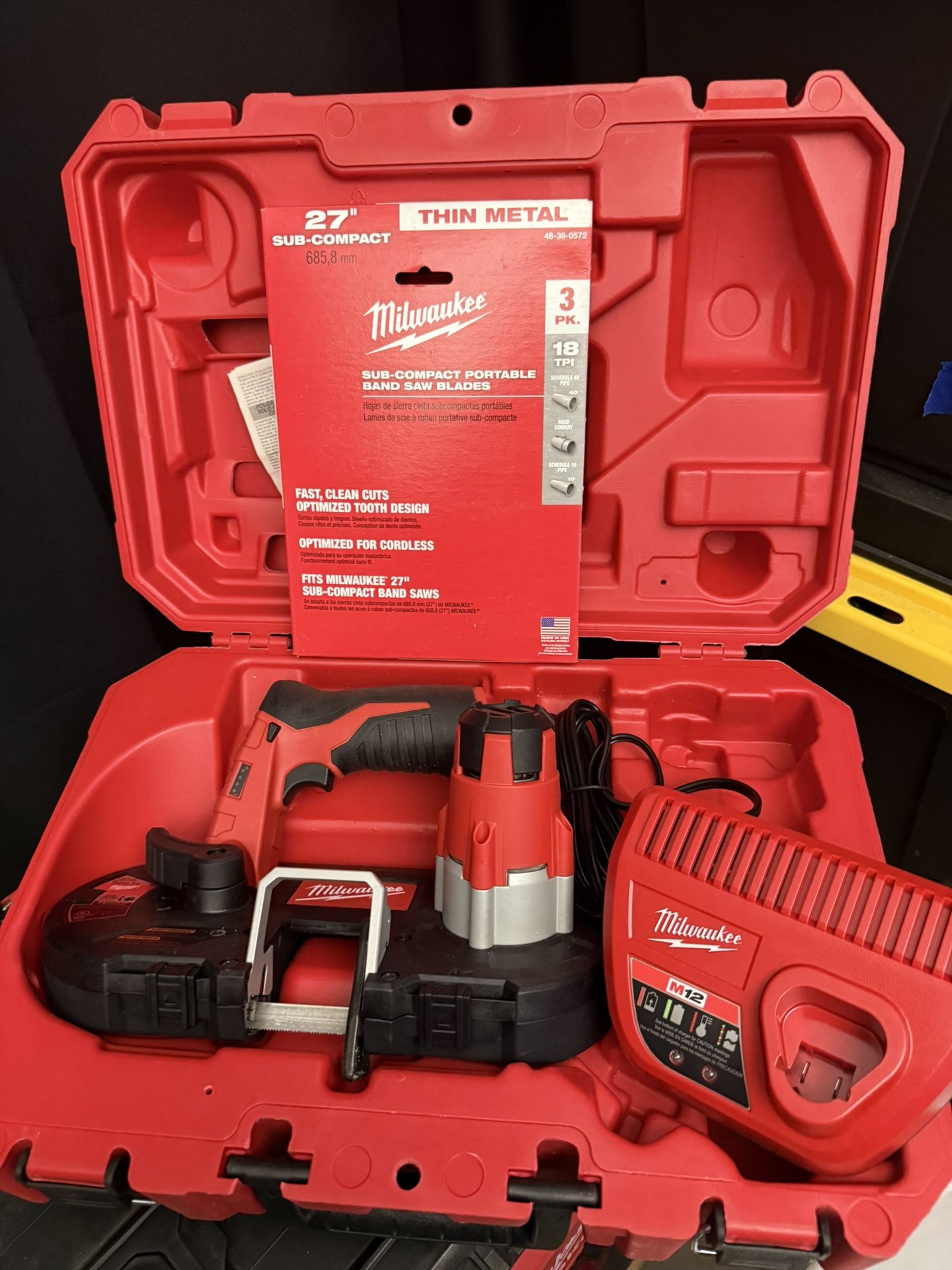 Milwaukee Band Saw New , With 3 New Extra Blades