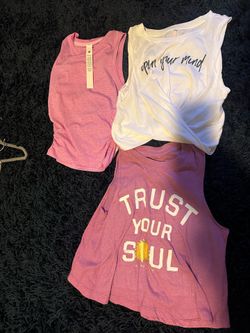 Free size xs/4 crop workout tops
