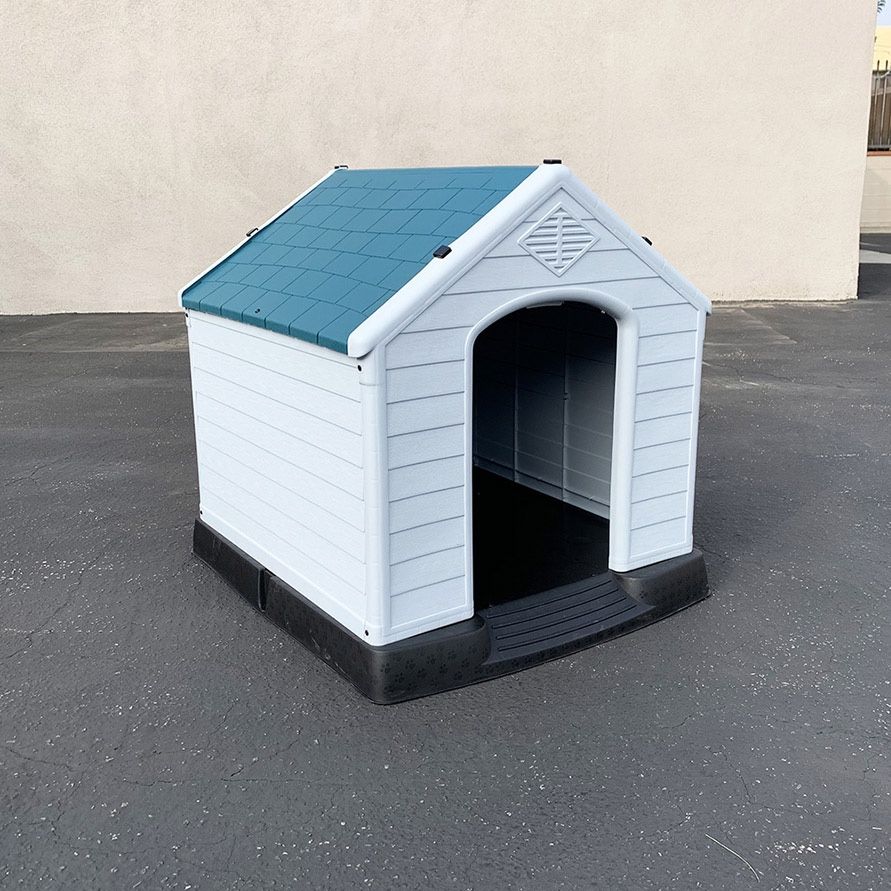 (Brand New) $70 Plastic Dog House Medium size Pet Indoor Outdoor All Weather Shelter Cage Kennel 30x30x32”