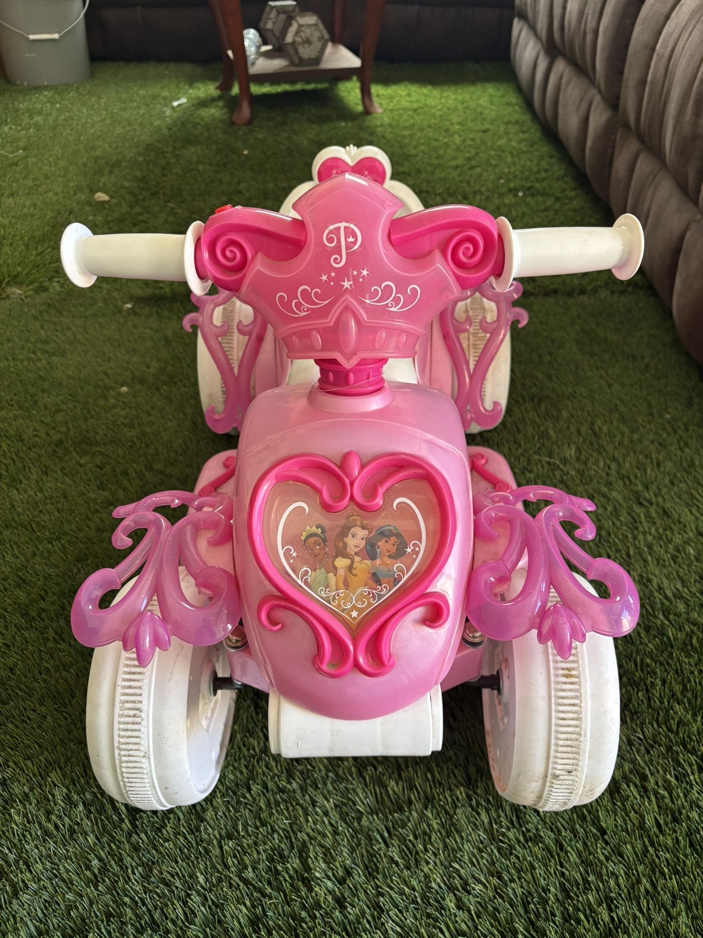 Disney Princess Kids Electric 4 Wheeler W/ Bubble Blower