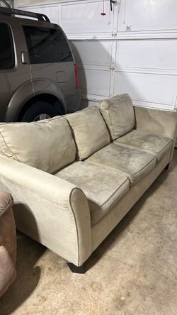 Free furniture - Living Room