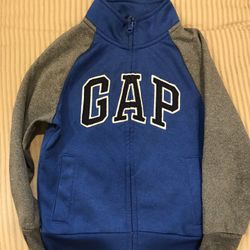 Boys GAP sweatshirt