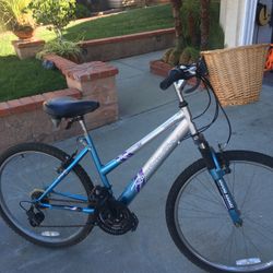 Woman’s 26 Inch 21 Speed Bicycle