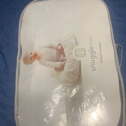 Snuggle Me Infant Lounger 