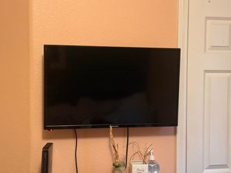 32” TV