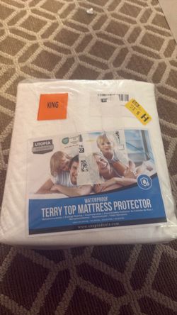 King size terry top mattress protecter NEW SEALED