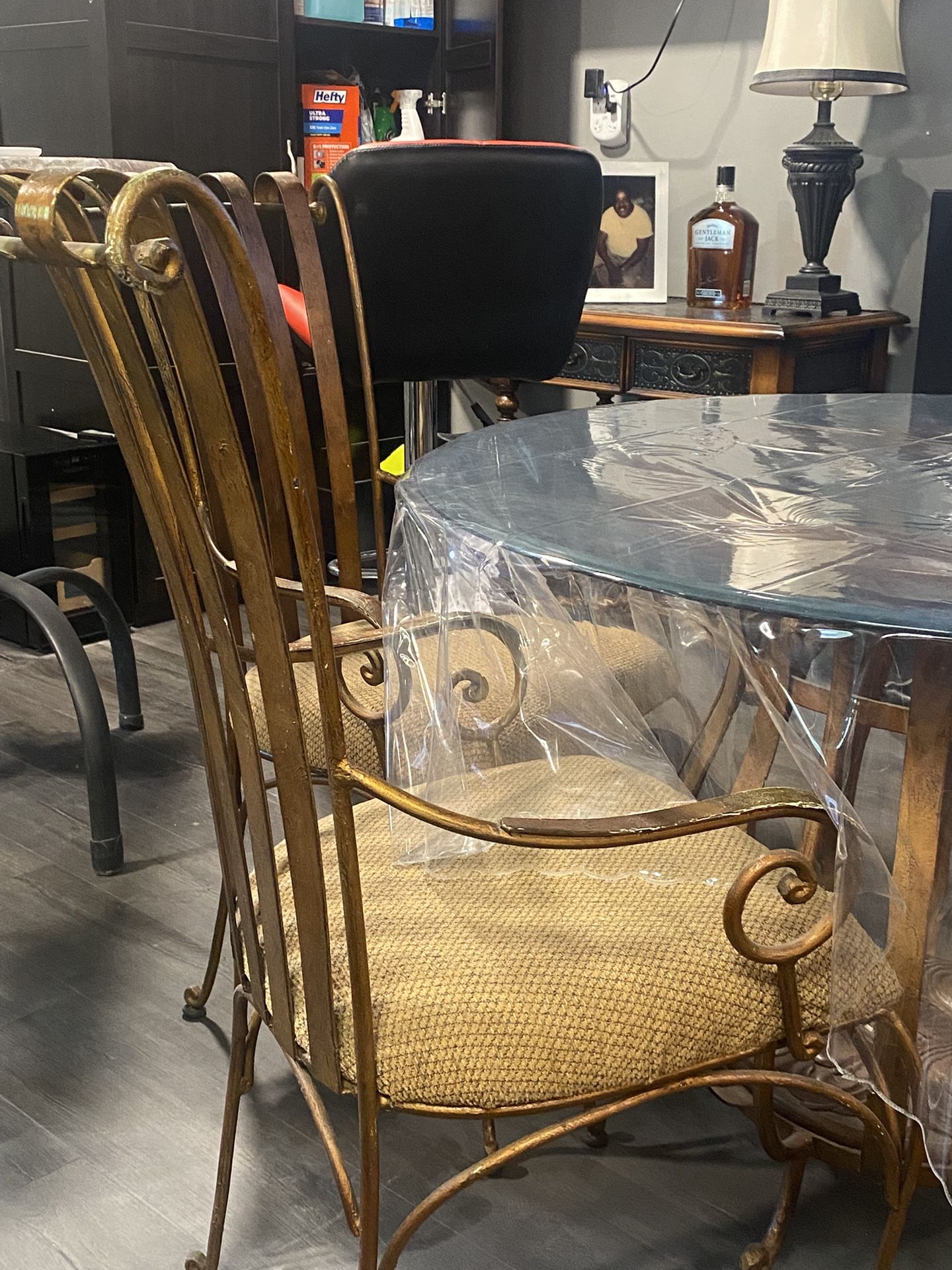 Dining Table & Chairs