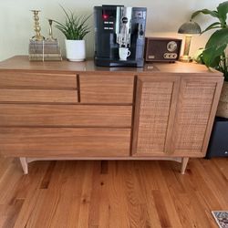 Vintage Mid-Century Modern Buffet Table/Sideboard