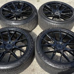 22 INCH BLAQUE DIAMOND RIMS AND TIRES 5x130