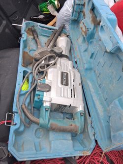 Makita jack hammer
