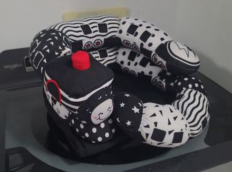 Infant Floor Seat / Support Pillow