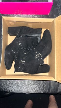 Black shoes